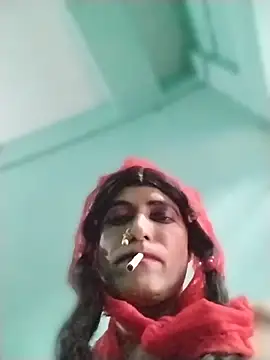 zami_senn Pertunjukan Webcam
