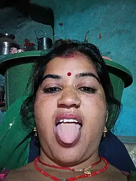 הופעת וובקאם של Hot_kamla
