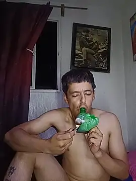 Junior_47 Show in webcam