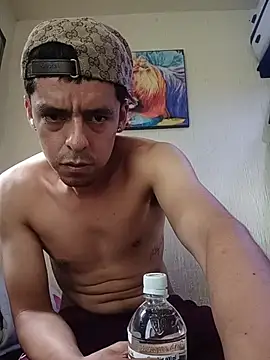 Junior_47's Webcam Show