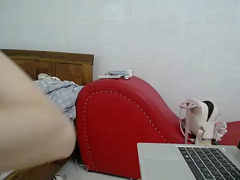 Jumi_sexy's Webcam Show