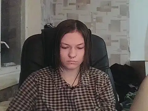 Kim__Ray: διαδικτυακό σόου στην κάμερα