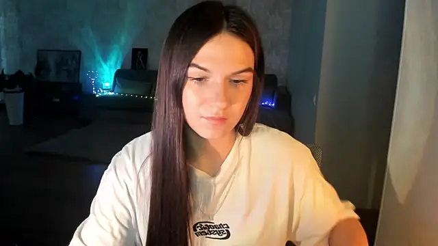 luna_lust_212 Adlı Modelin Canlı XXX Sohbeti