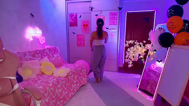 luna_lust_212 webcam show