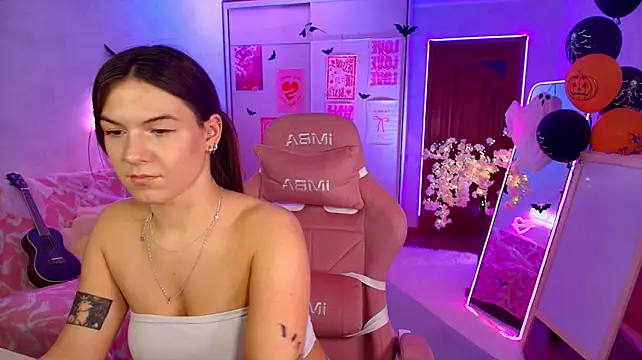 luna_lust_212 – webcam-show