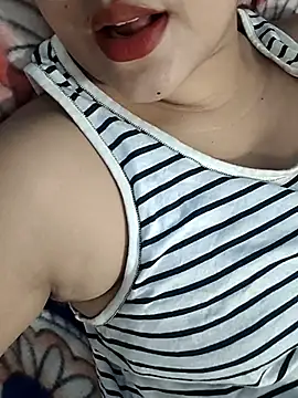 Онлайн чат XXX Cute_Ayushii