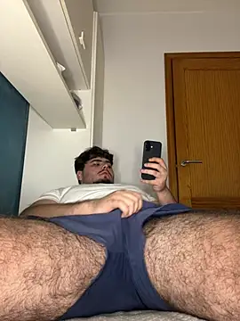 Show modela Yannick04 na web-kameri