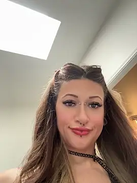 AshenRoe's Live XXX Chat