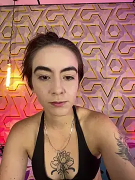Chat +18 de MelanyyJhonson15 ao vivo