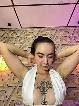 MelanyyJhonson15's Live XXX Chat