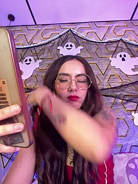 MelanyyJhonson15's Live XXX Chat