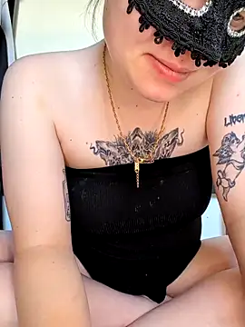 Manon_secret00's Webcam Show