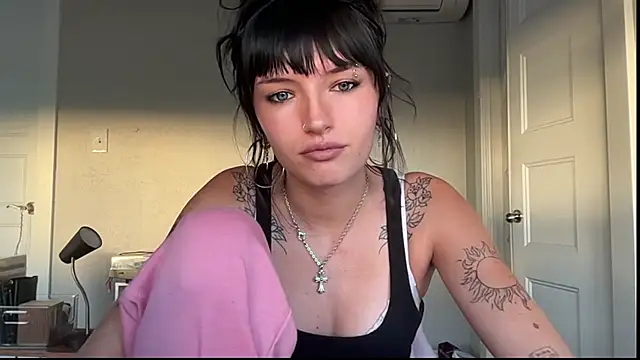 Show modela ZoeyandMac na web-kameri