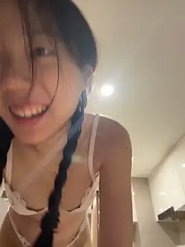 TinyBabe 网络视讯表演