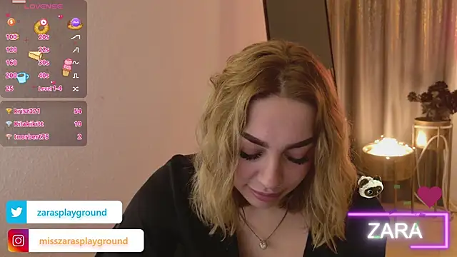 ZarasPlayground's Live XXX Chat