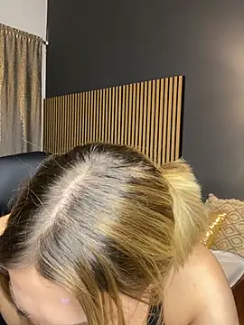 ZarasPlayground 라이브 XXX 채팅