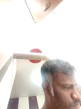 Paramkeerthiのウェブカメラショー