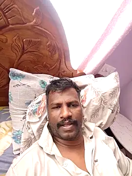 Show modela Paramkeerthi na web-kameri