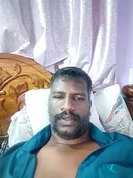Show modela Paramkeerthi na web-kameri