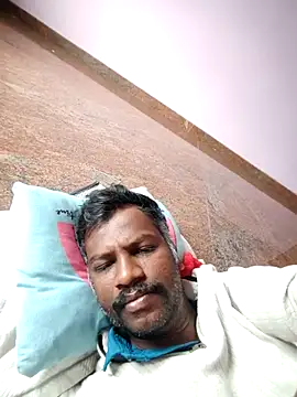 Paramkeerthi Pertunjukan Webcam