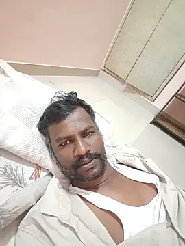 Chat XXX ao vivo de Paramkeerthi