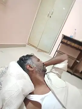 Paramkeerthi Pertunjukan Webcam