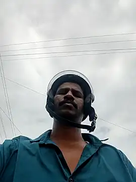 Show modela Paramkeerthi na web-kameri
