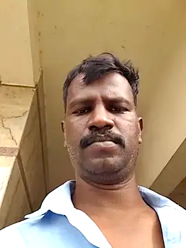 הופעת וובקאם של Paramkeerthi
