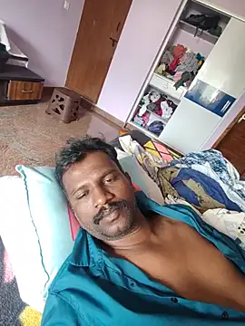 Paramkeerthi's Live XXX Chat
