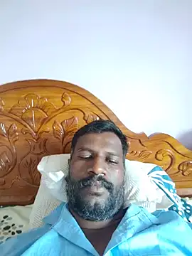 Show modela Paramkeerthi na web-kameri