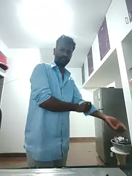 Paramkeerthiのウェブカメラショー