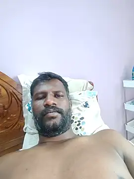 Paramkeerthi: вебкам-шоу