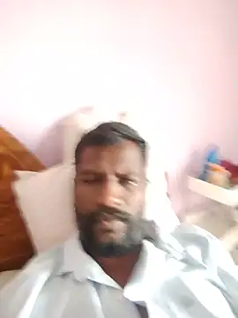Paramkeerthi Pertunjukan Webcam