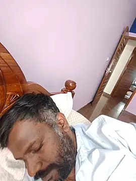 Paramkeerthiのウェブカメラショー