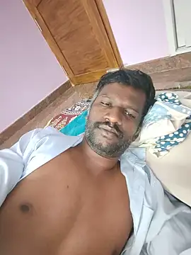 Paramkeerthi Adlı Modelin Web Kamerası Şovu