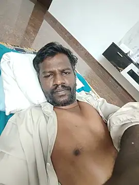 הופעת וובקאם של Paramkeerthi