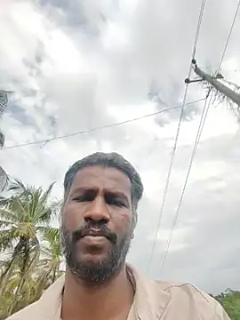 عرض كام Paramkeerthi