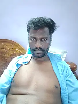 Show modela Paramkeerthi na web-kameri