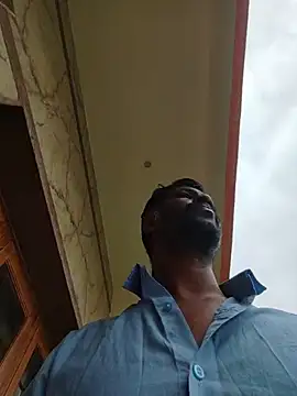 Paramkeerthin Webbikameraesitys