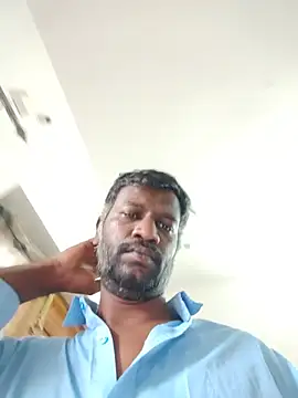 Show de Paramkeerthi na webcam