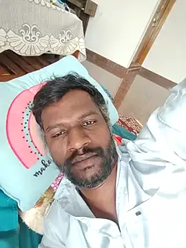 Show modela Paramkeerthi na web-kameri