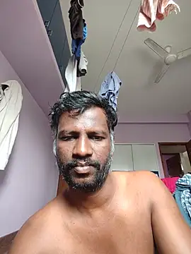 Show modela Paramkeerthi na web-kameri