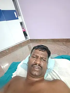 Show modela Paramkeerthi na web-kameri