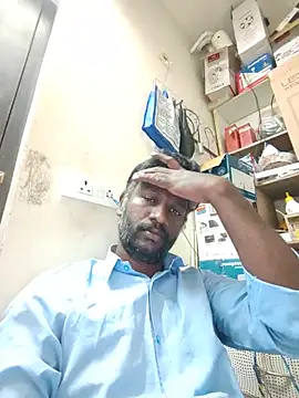 Show de Paramkeerthi na webcam