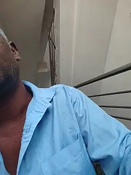 Paramkeerthin Webbikameraesitys