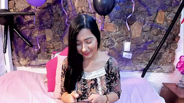 VictoriaRouge_'s Webcam Show