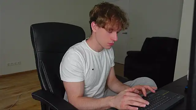 Charles_Dreams Webcam show