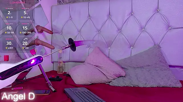 Angeldust19 Webcam show