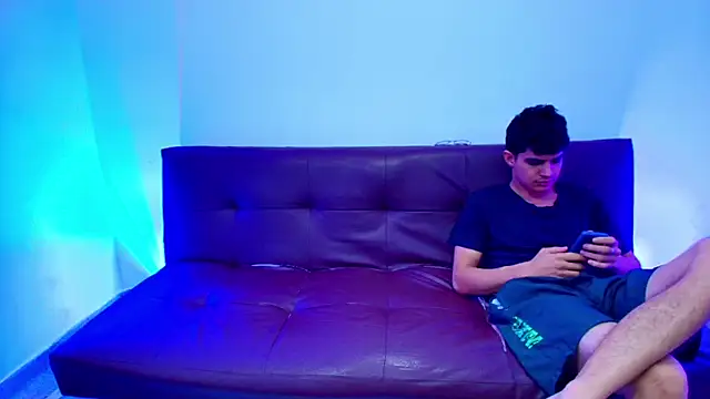 CHILLBICREWX's Webcam Show