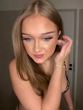 Hannah-2007's Webcam Show